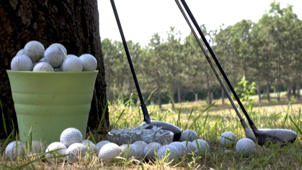 practicing golf