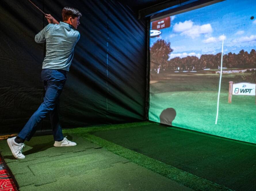 golf simulators like Trackman